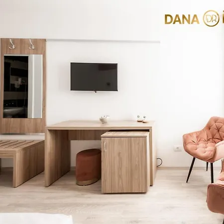 Dana Hotel 4*